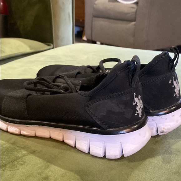 U.S. Polo Assn. Black and White Sneakers‎ with Chunky Sole - Picture 3 of 7